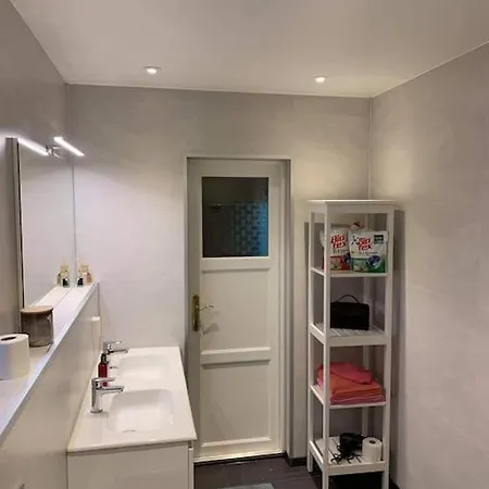 Sentral Toppleilighet Med Hoy Kvalitet Harstad