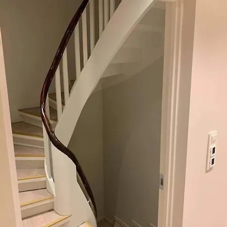 Sentral Toppleilighet Med Hoy Kvalitet Harstad